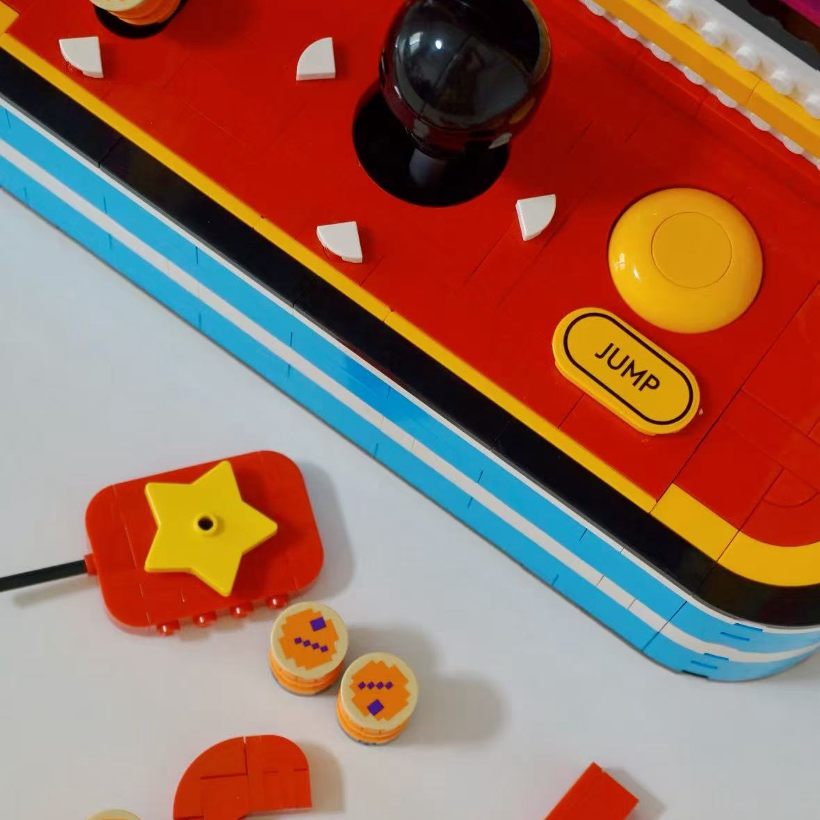 1371 piezas, ladrillos, mueble - Gaming Console Lego reseña y precio